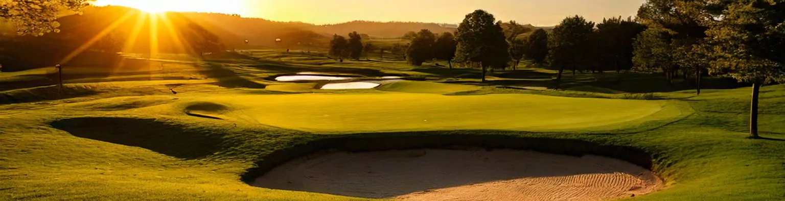 Par 3 Course Hero Web